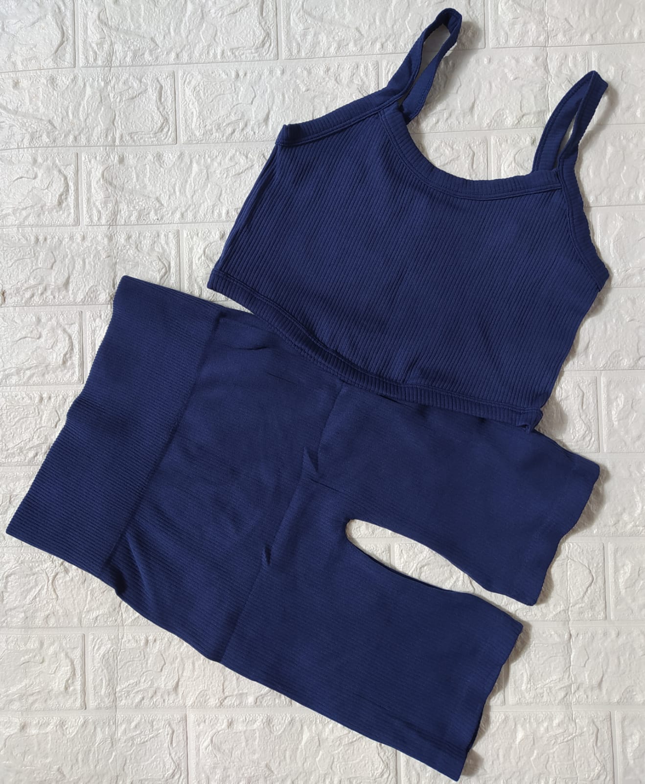 CONJUNTO LYCRA Y TOP TIRANTES AZUL MARINO
