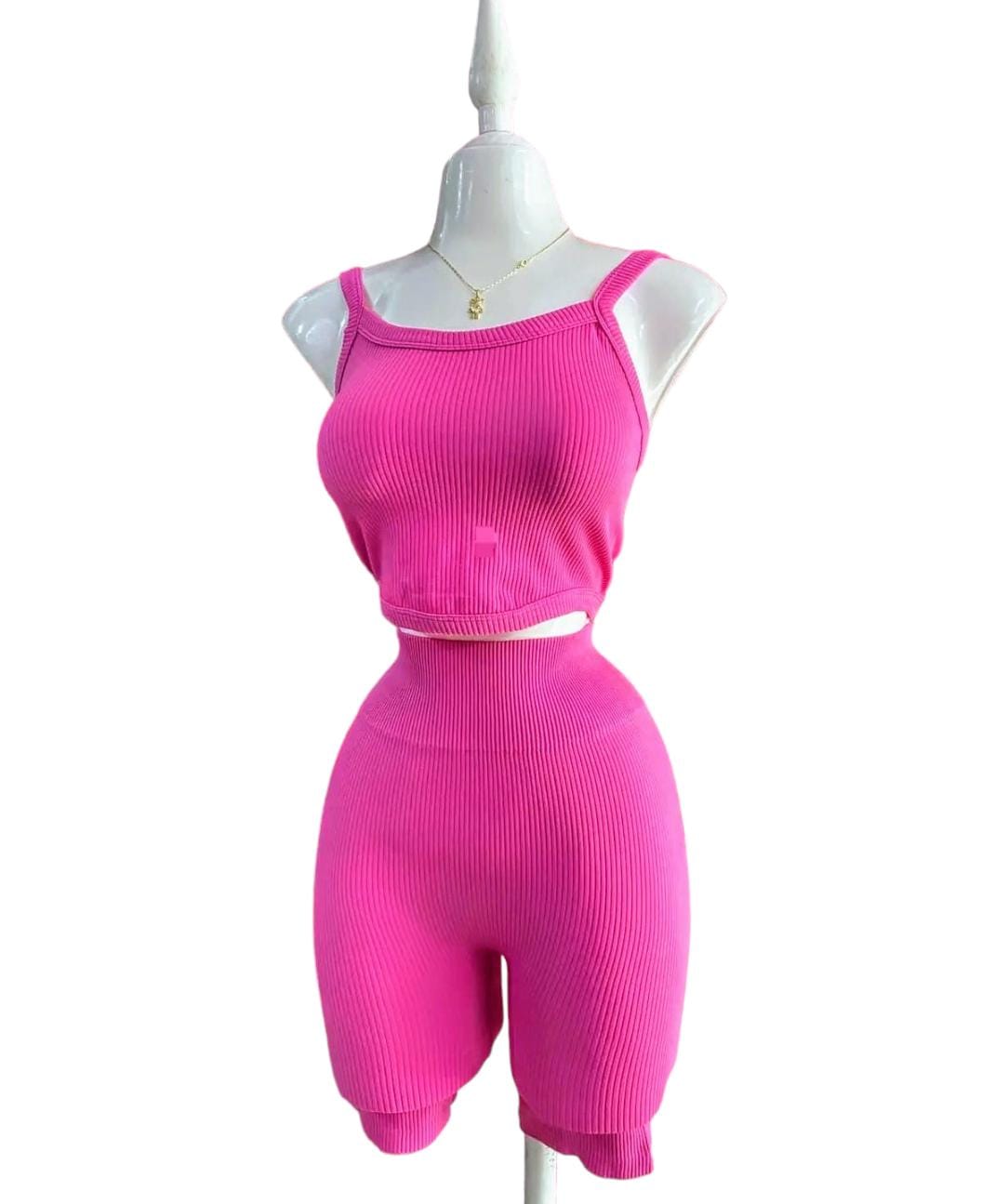 CONJUNTO LYCRA Y TOP TIRANTES FUSCIA