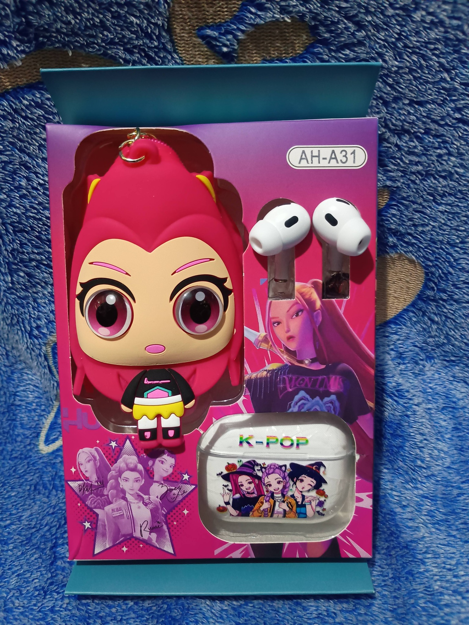AUDIFONO Y MONEDERO GUERRERAS KPOP MIRA/ROSA