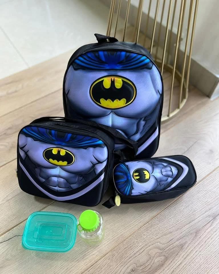COMBO MOCHILA SUPERHEROES BATMAN #6161