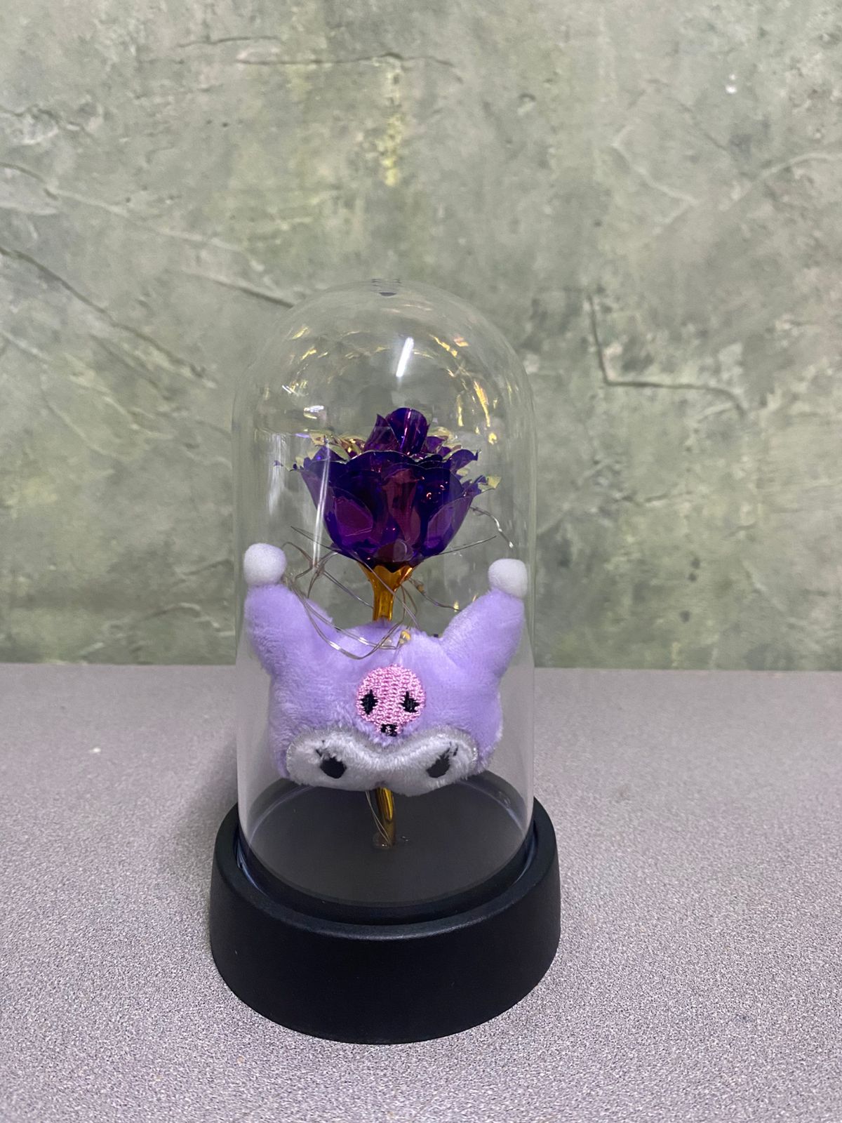 ROSA ETERNA PERSONAJES KUROMI MORADO