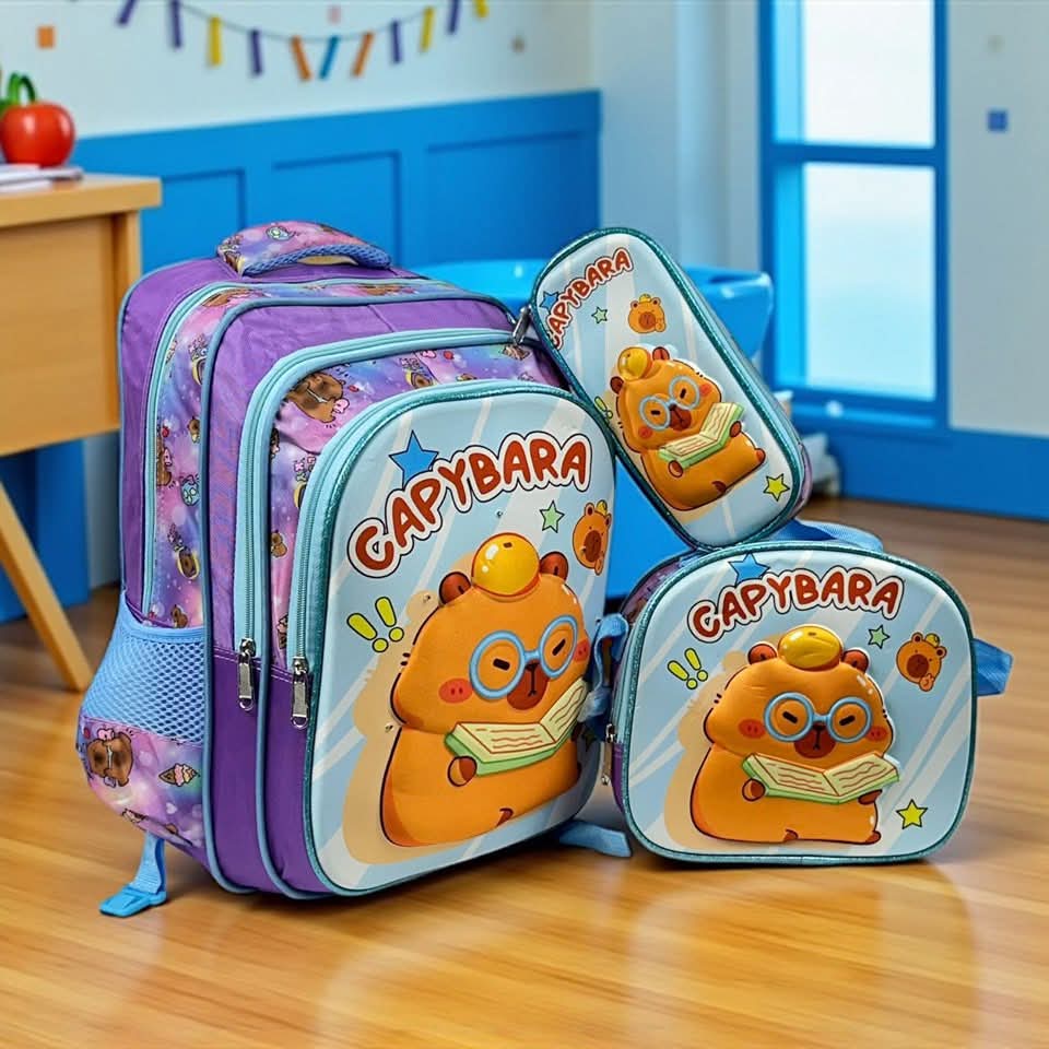 MOCHILA COMBO CAPIBARA CON LUZ