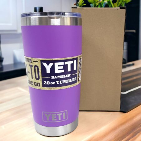 YETI 20OZ CON AGARRADERA VIOLETA