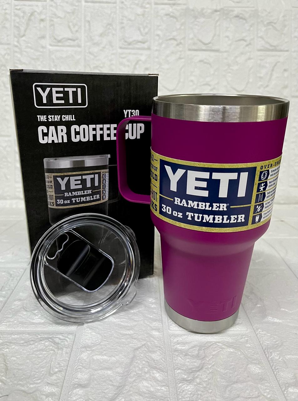 YETI 30 oz CON AGARRADERA PURPURA