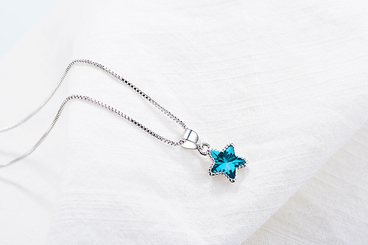 COLLAR Y DIJE DE ESTRELLA AZUL ACERO INOXIDABLE