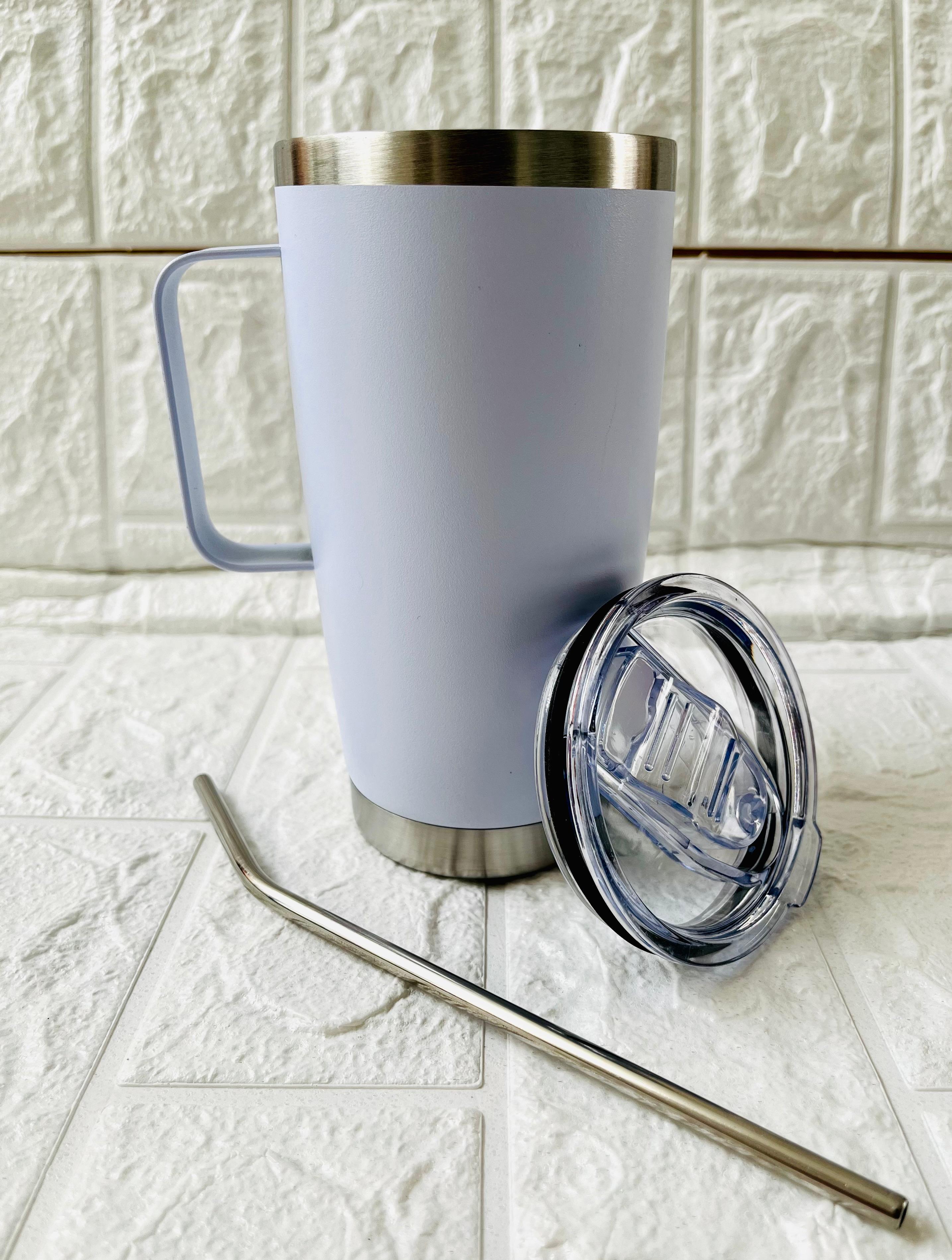 TERMO TIPO YETI CON AGARRADERA 20 OZ BLANCO