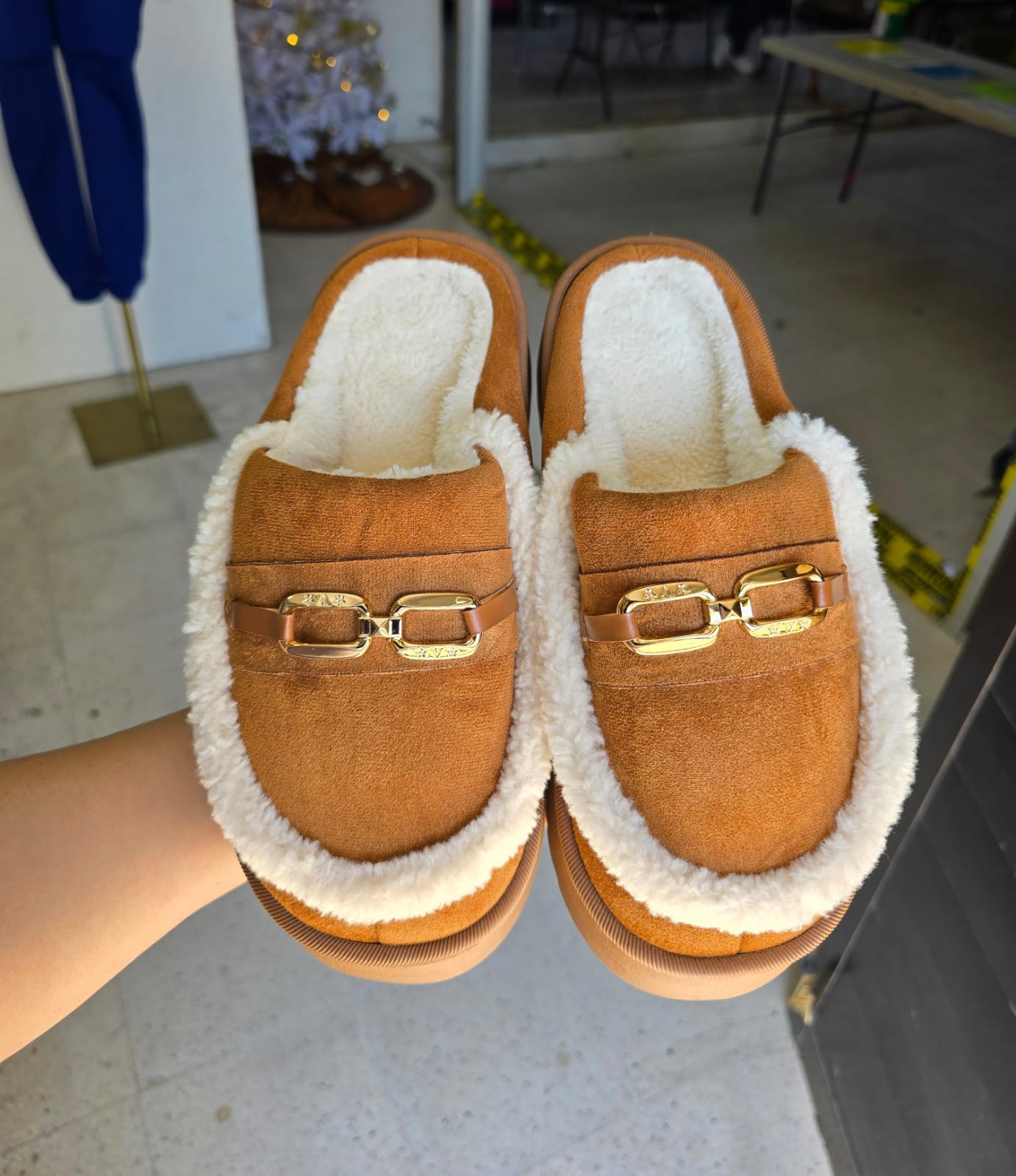 PANTUFLA SLIPPER HEBILLA CAFE 36-37