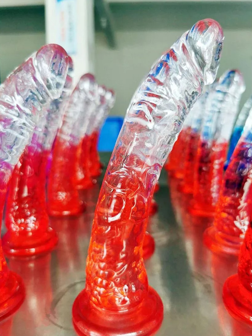 DILDO TRANSPARENTE 23CM