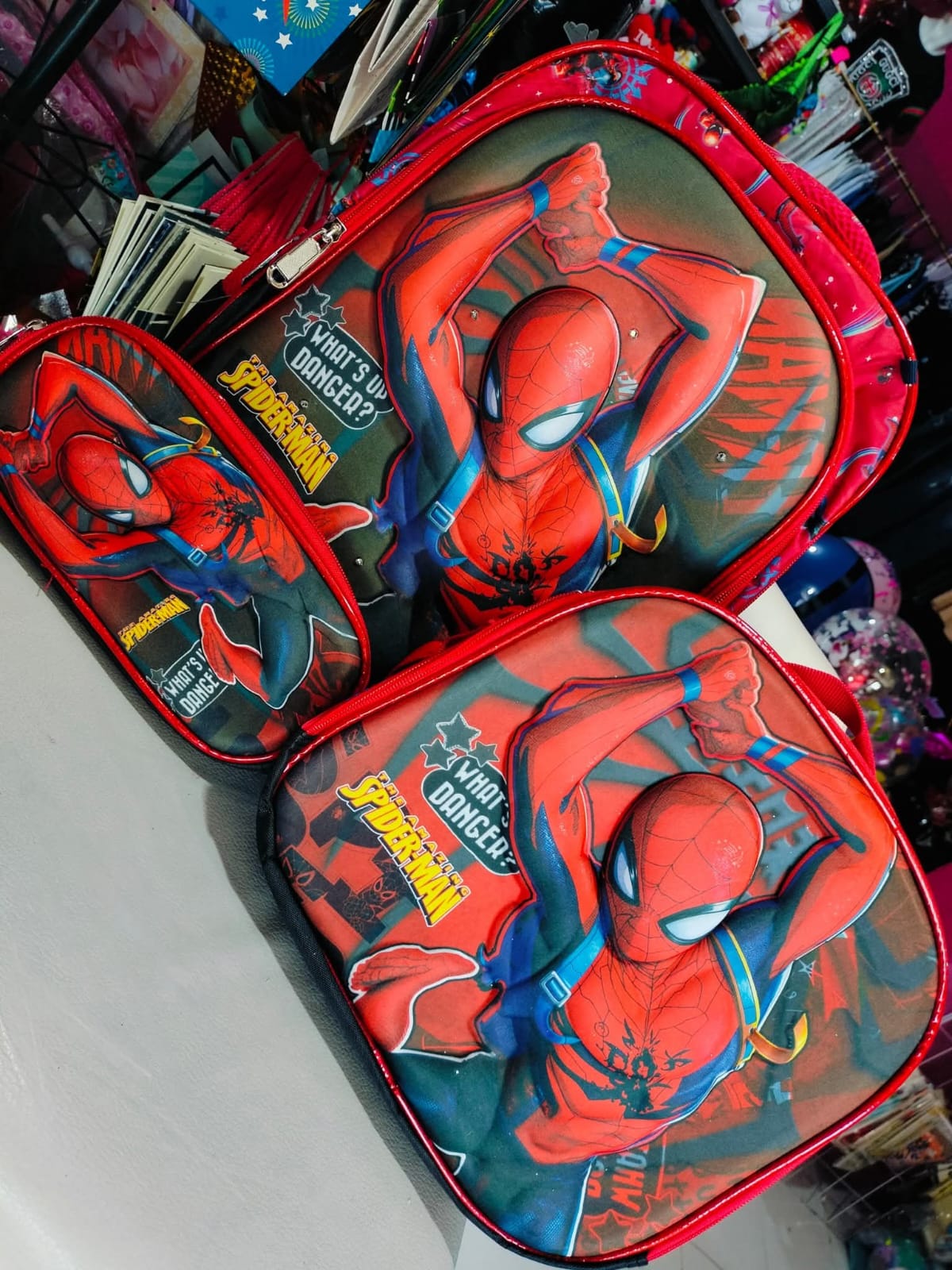 MOCHILA COMBO ESCOLAR CON LUZ SPIDERMAN #559