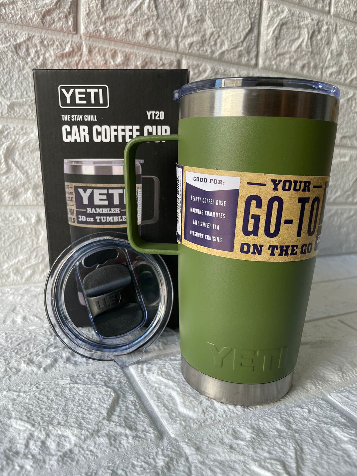 YETI 20OZ CON AGARRADERA VERDE MILITAR