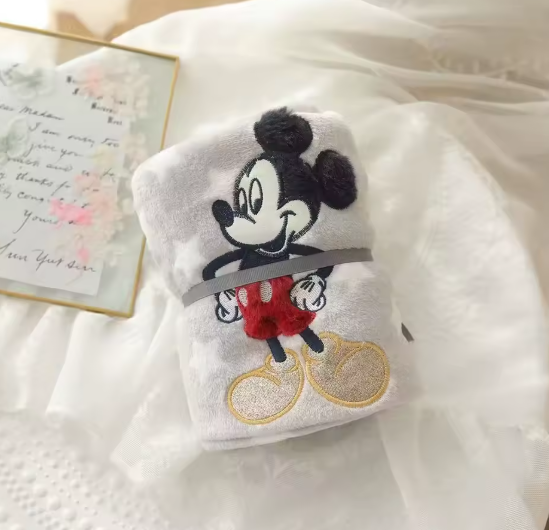 FRAZADA PARA BEBE PERSONAJES MICKY