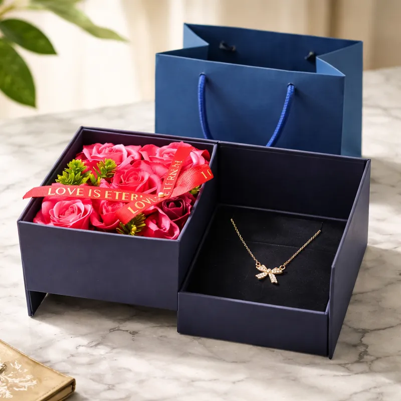 SET DE REGALO FLORES CON COLLAR