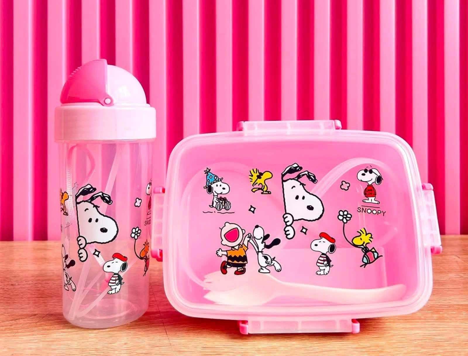 SET LONCHERA Y VASO SNOOPY ROSA