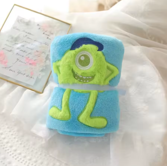 FRAZADA PARA BEBE PERSONAJES MIKE WAZAWSKI