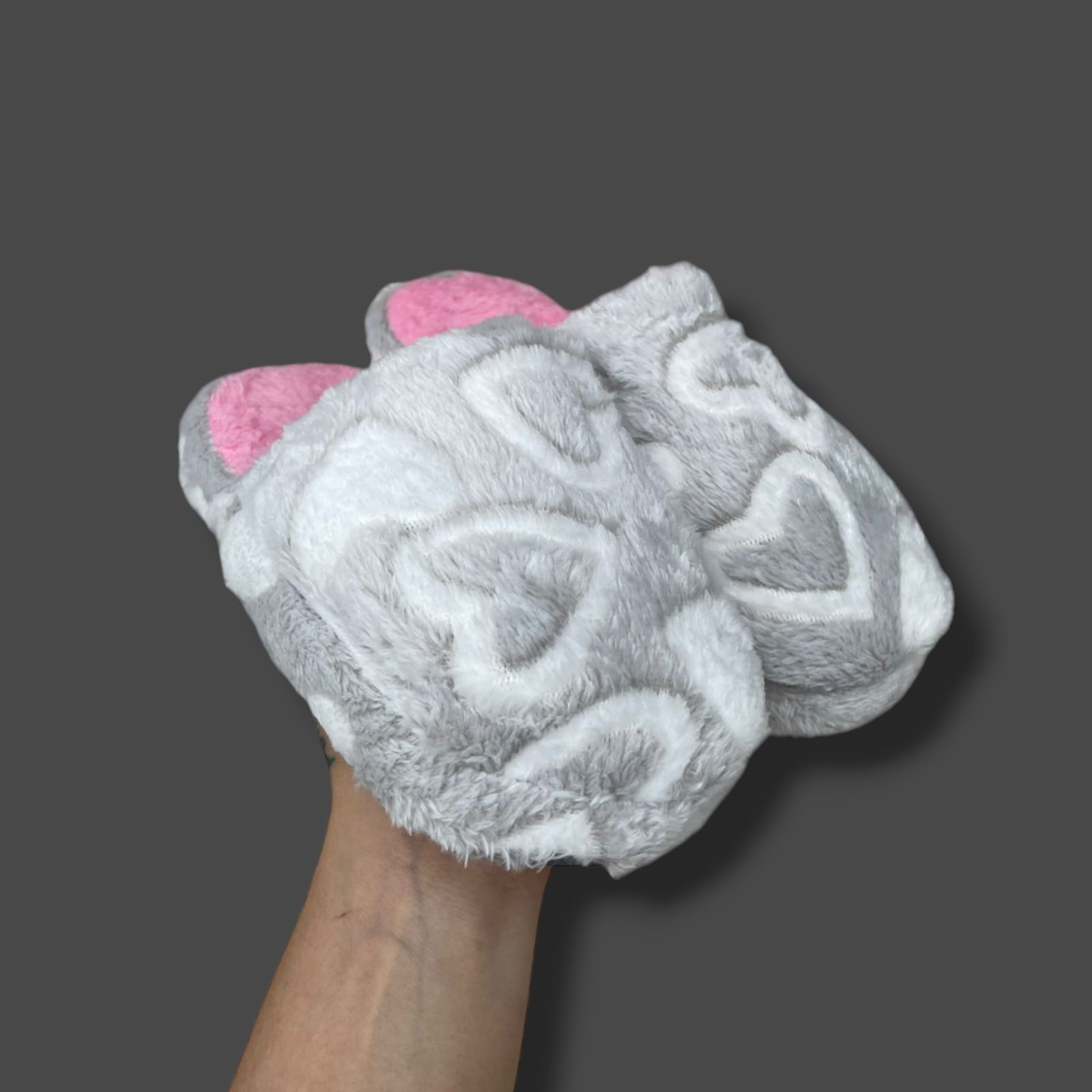 PANTUFLAS CORAZON GRIS 36-37 (23-23.5 CM)