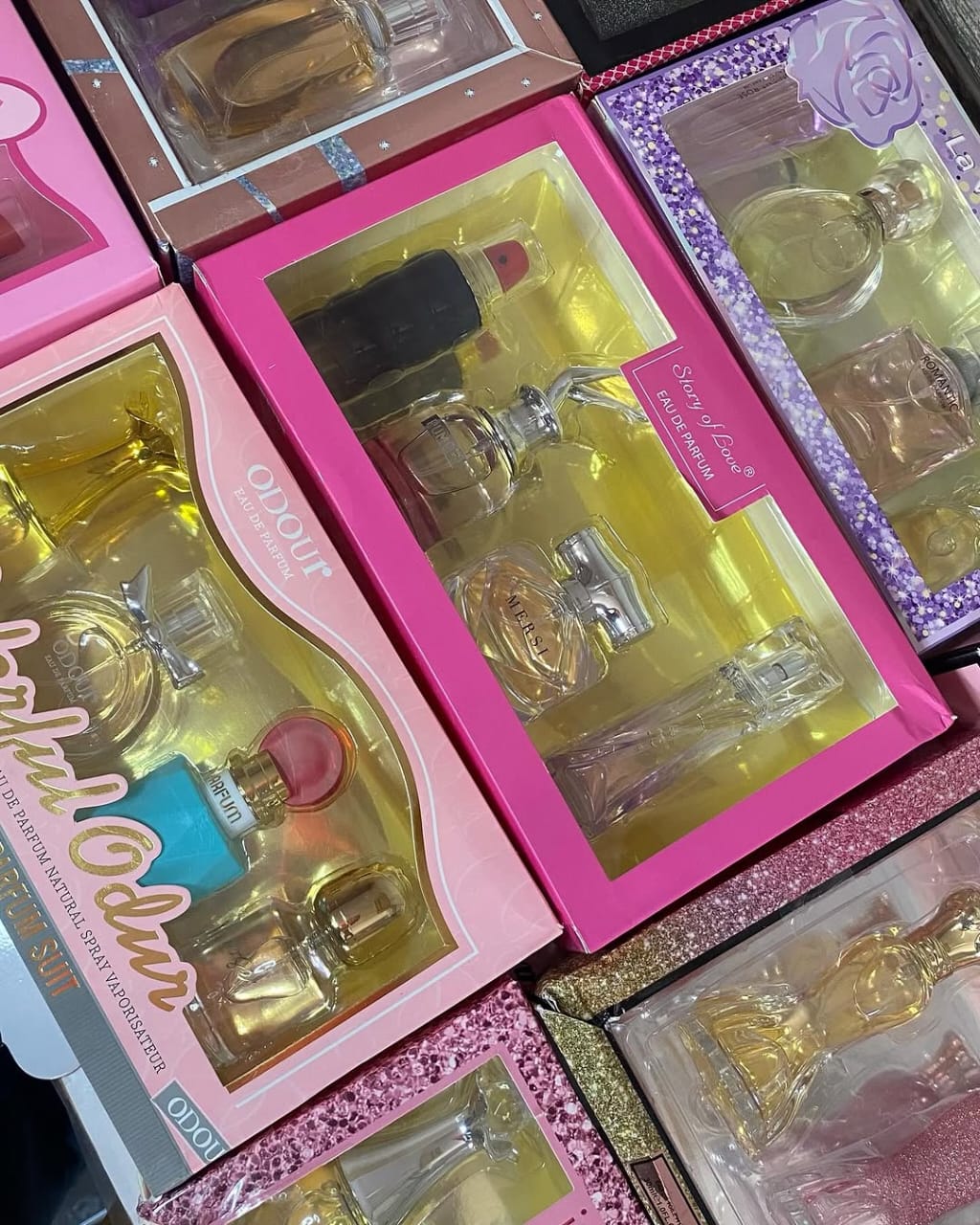 SET PERFUMES MERSI (L365)