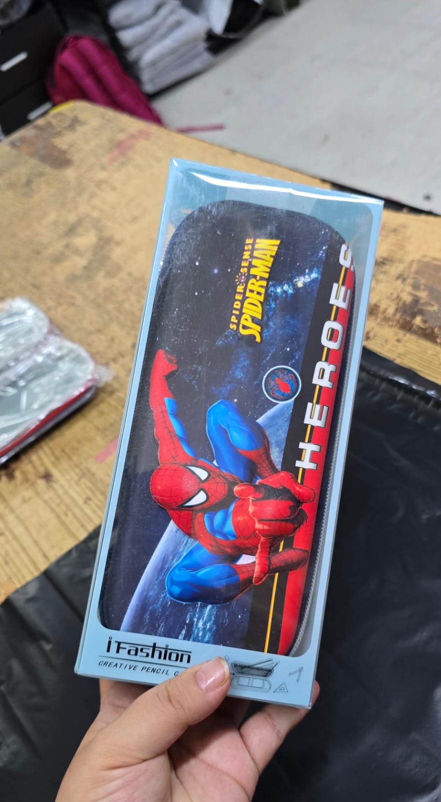 LAPICERA 3D SUPERHEROES SPIDER-MAN