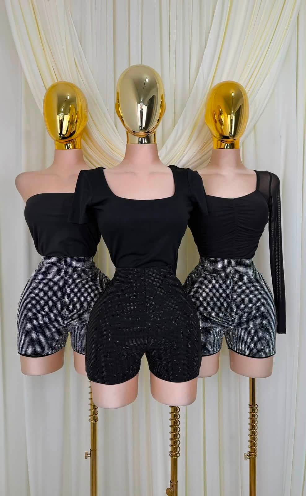 SHORT DE BRILLOS