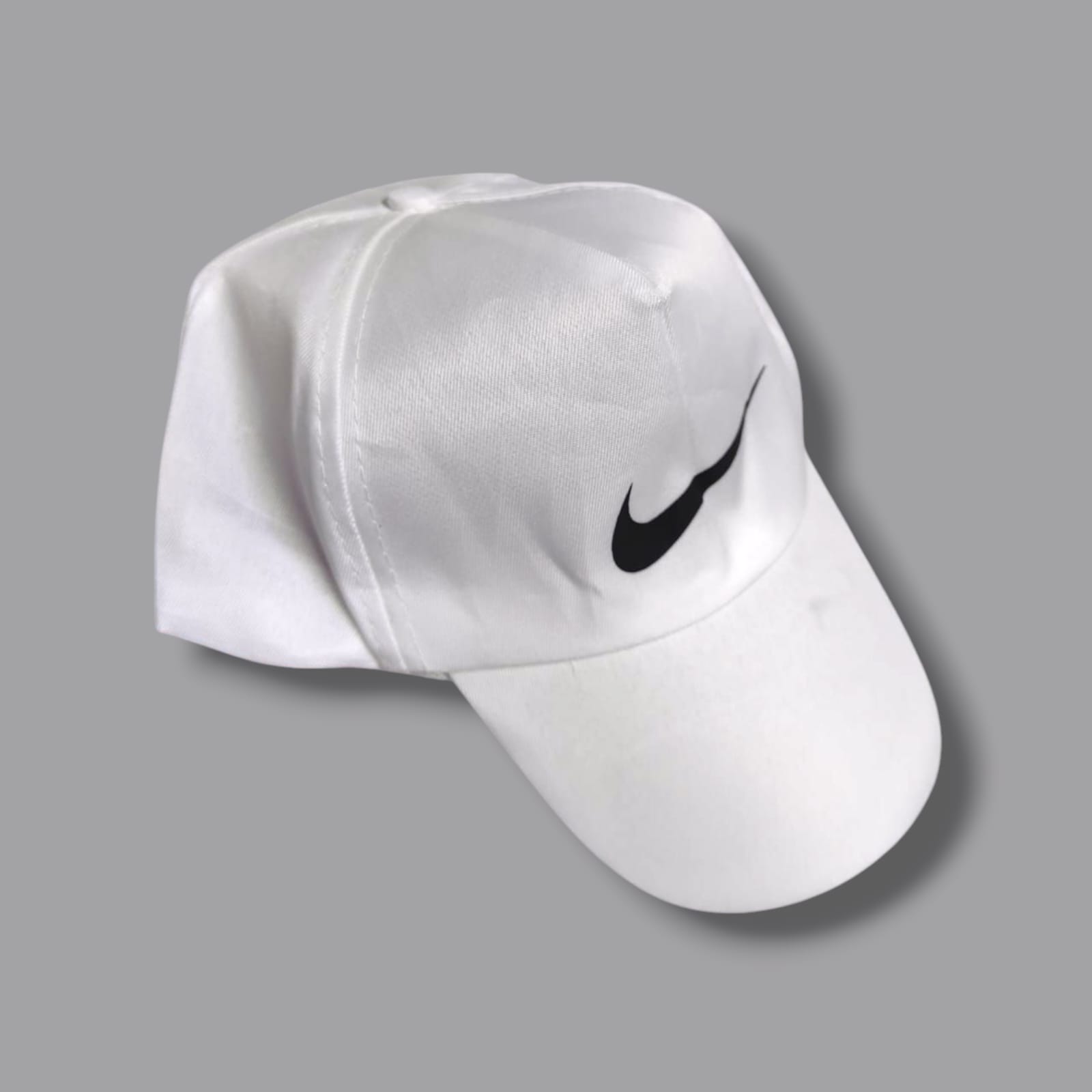 GORRA TIPO NIKE BLANCO
