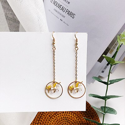 ARETES UNICORNIO AMARILLO