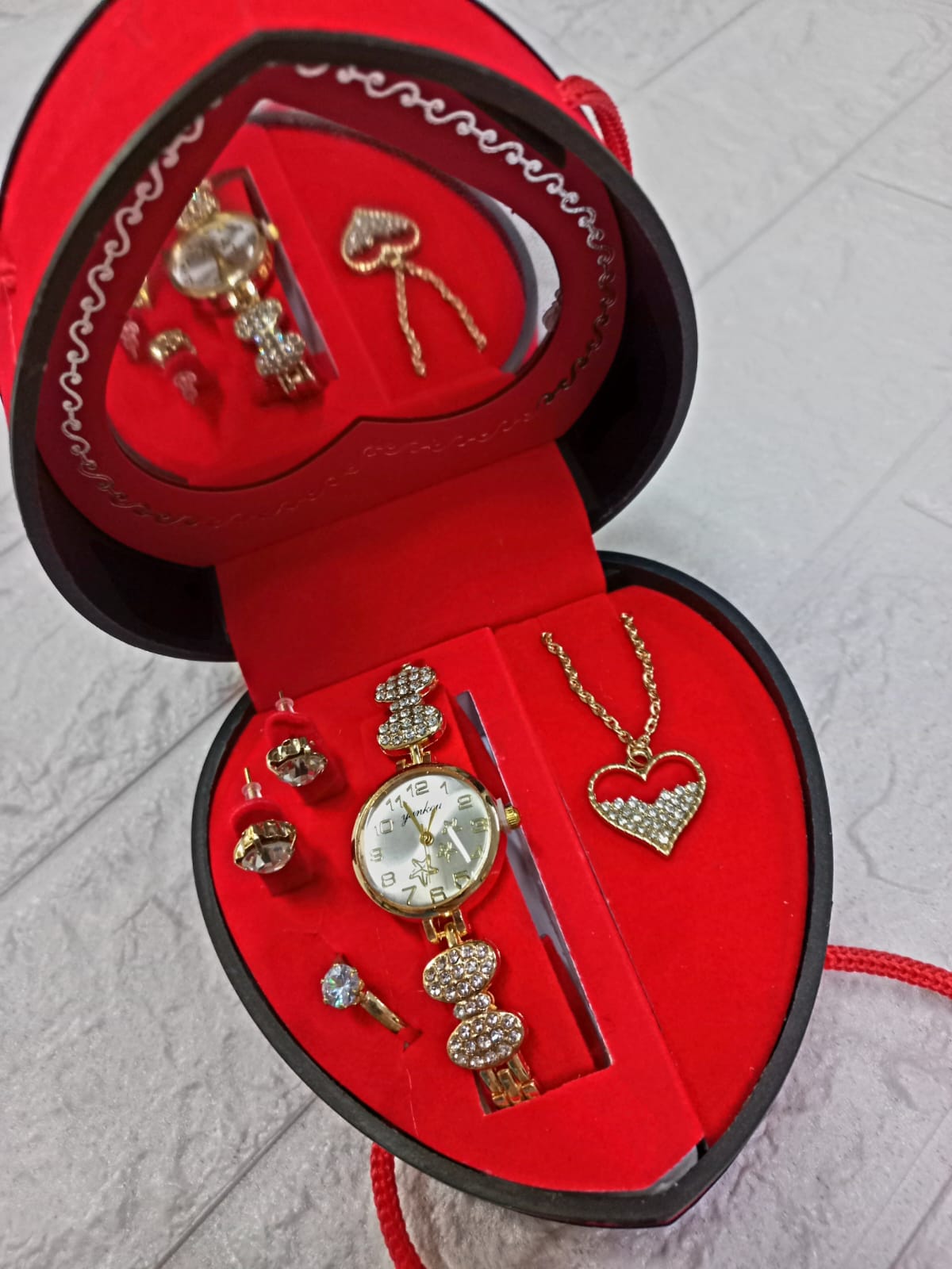 JOYERIA ESTUCHE CORAZON 5