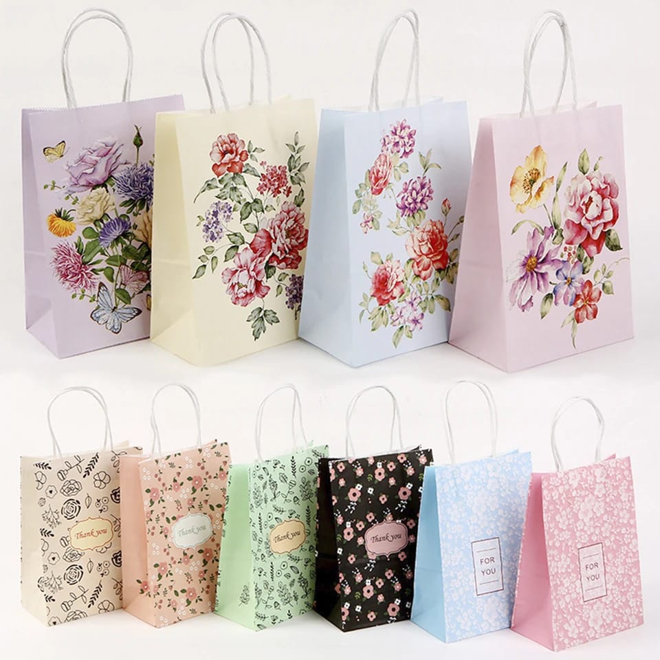 DOCENA DE BOLSAS KRAF VARIOS DISEÑOS FLORES