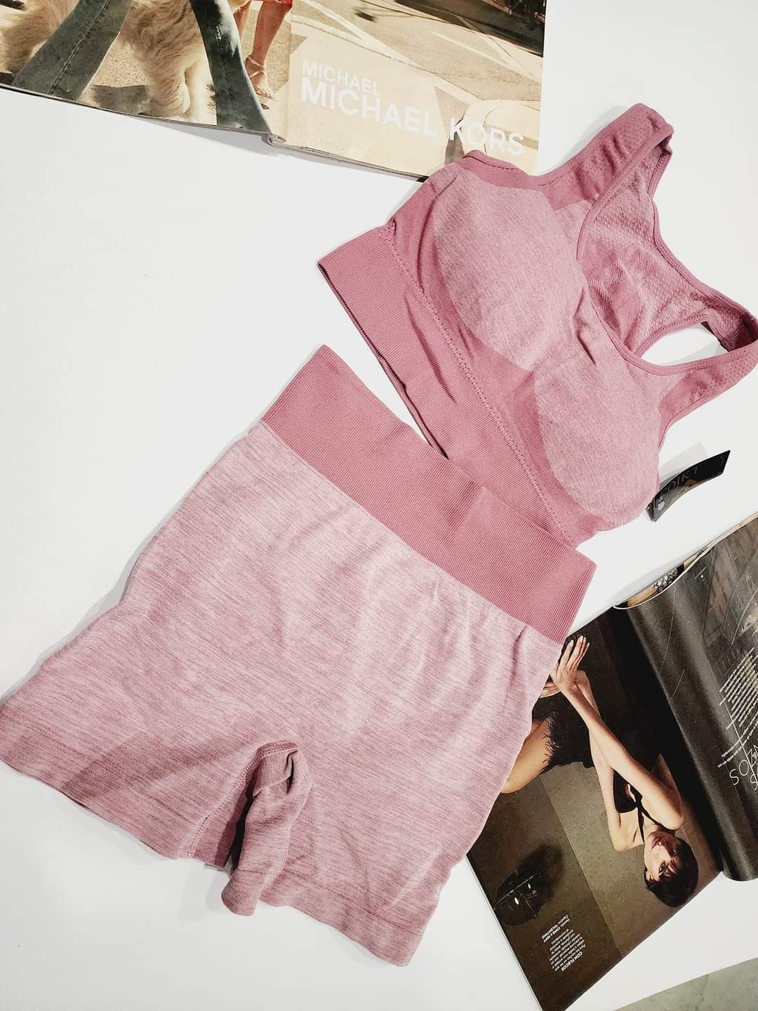 TOP Y SHORT SPORT ROSA PALO