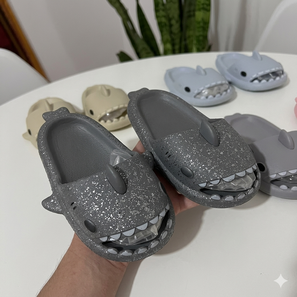 SANDALIAS TIBURON LUMINOSAS GRIS 28-29(19 MXN)
