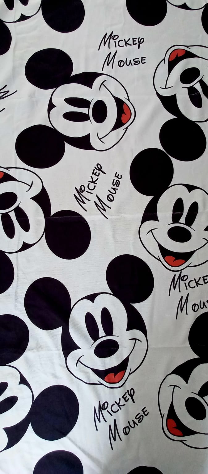 TOALLA INFANTIL DISNEY 1.50 MICKEY BLANCO