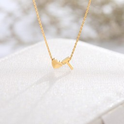COLLAR ABC DORADO LETRA T