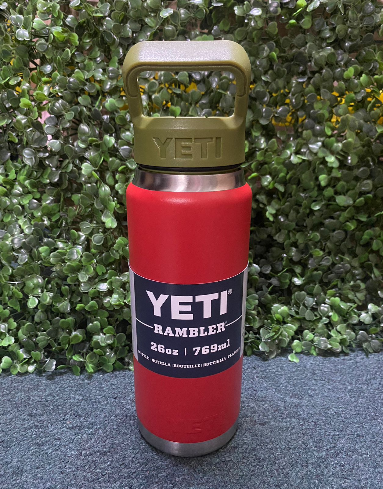 YETI RUMBLER 26 OZ ROJO BICOLOR