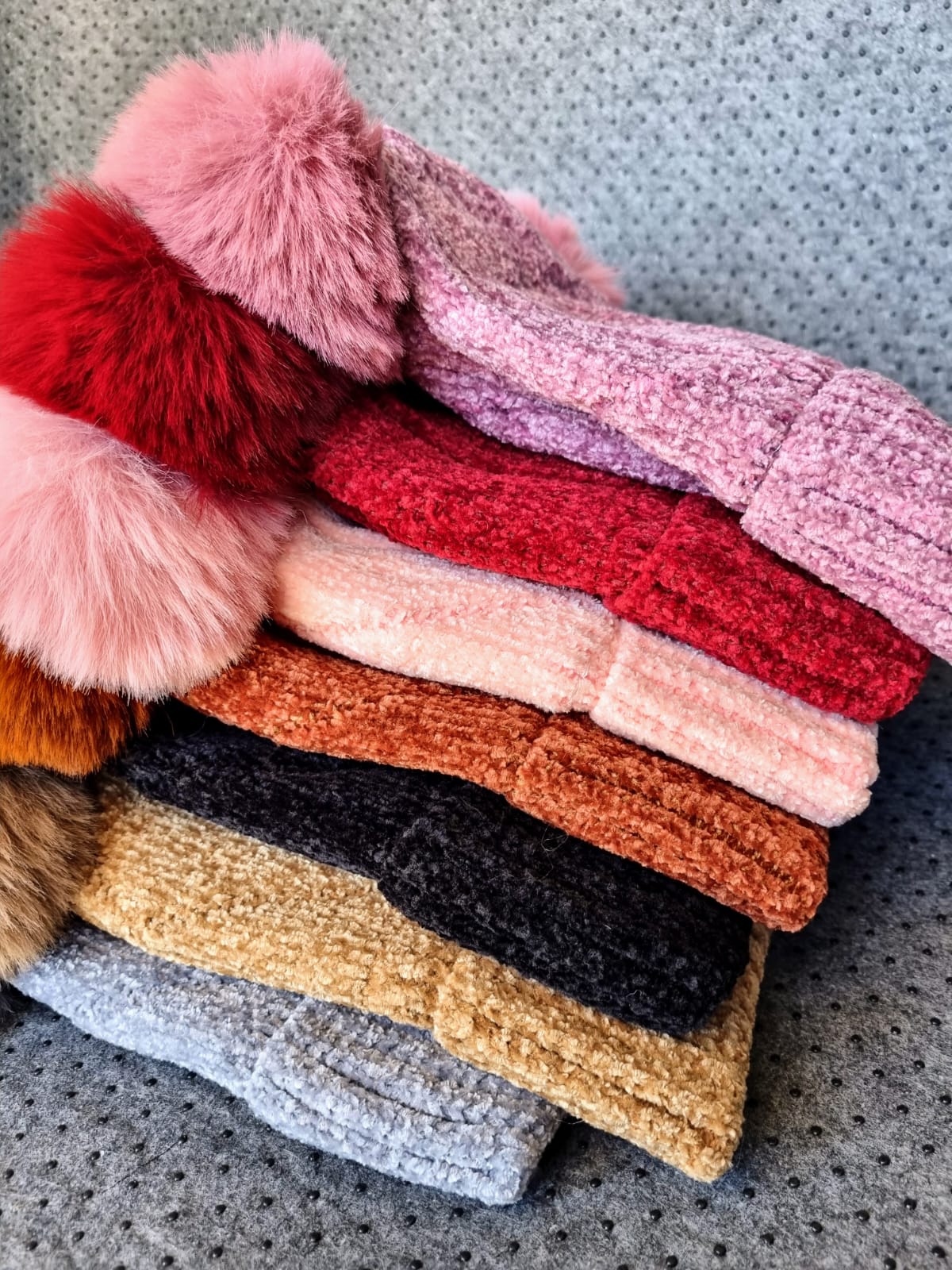 GORRO DOS POMPON AFELPADO CAMEL