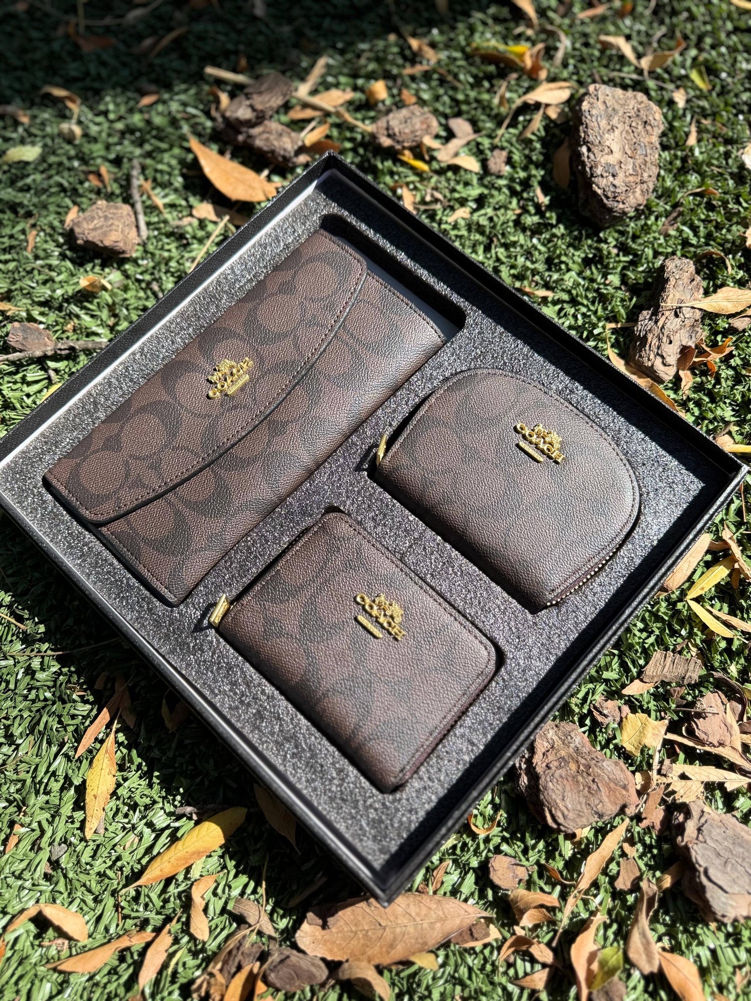 TRIO DE CARTERA TIPO COACH 2000 COFFE