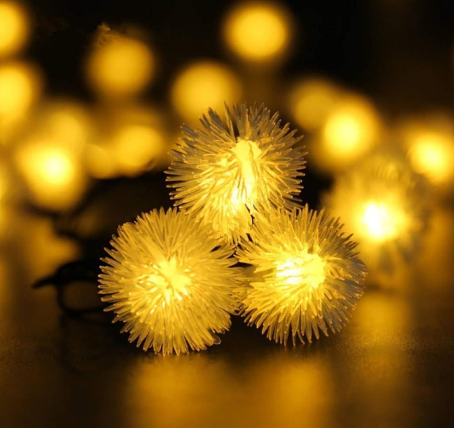 LUCES SOLARES 20 LED POMPONES AMARILLA