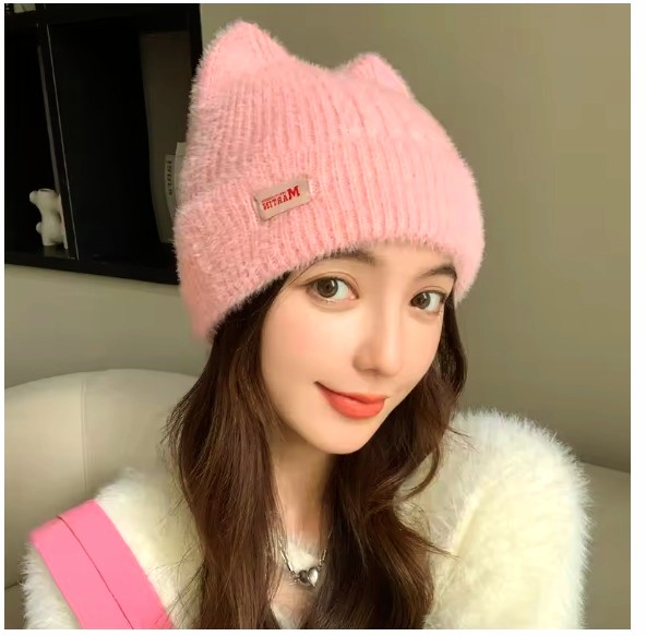 GORRO CON OREJITAS ROSA