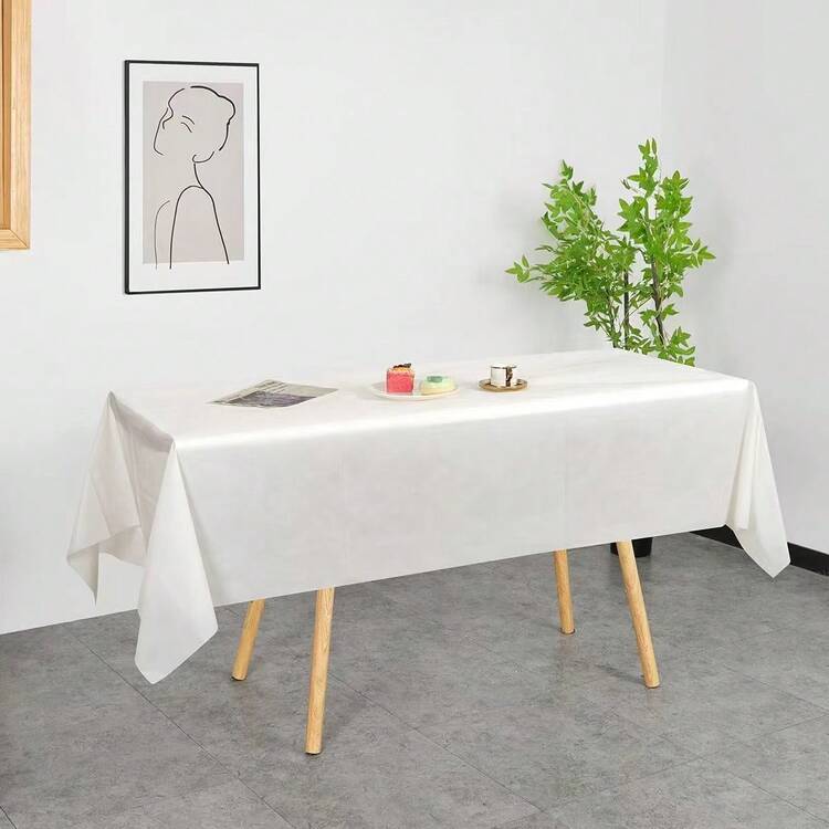 MANTEL DE PLASTICO 137X183CM BLANCO