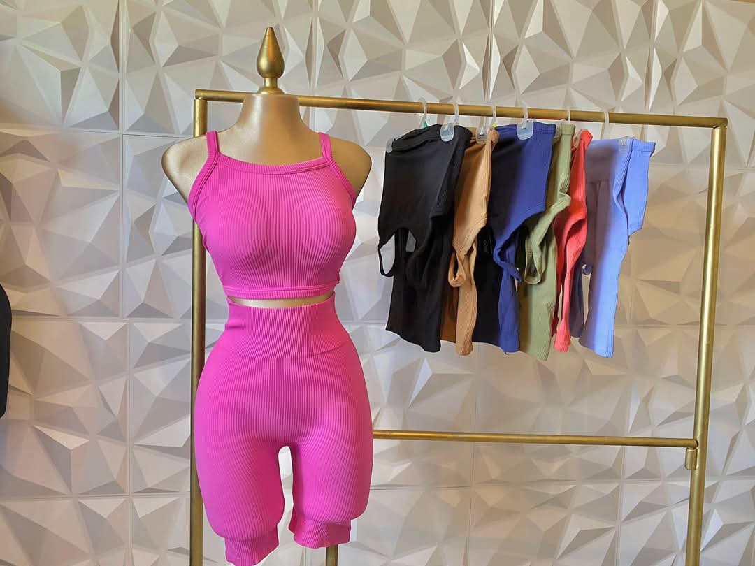 CONJUNTO LYCRA Y TOP TIRANTES
